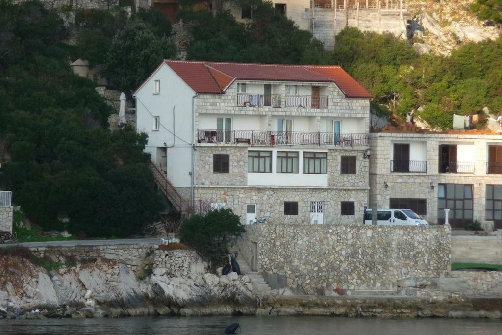 Villa Anita Sobra Bagian luar foto